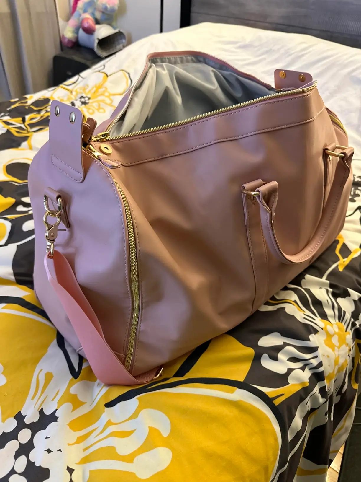 Ytonet Garment Duffle Bags